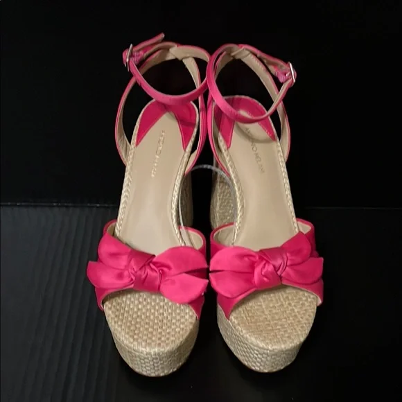 Antonio Melani Pink and Tan Platform Sandals - Picture 2 of 8